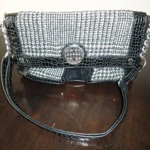 Dana Buchman Hounds Tooth Purse with Chain Strap